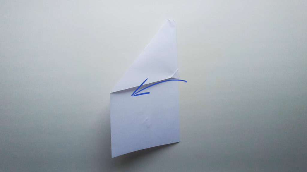 Бумажный самолетик Замок Накамуры - Шаг 8-3 - Складываем фигуру пополам
