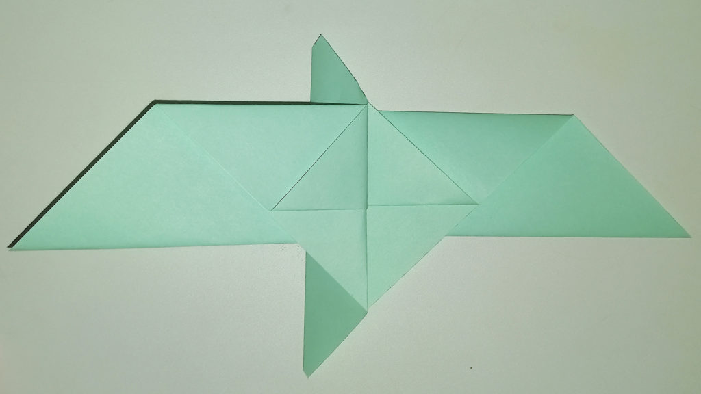 Оригами Птичка из бумаги - шаг 6-2 - делаем левое крыло