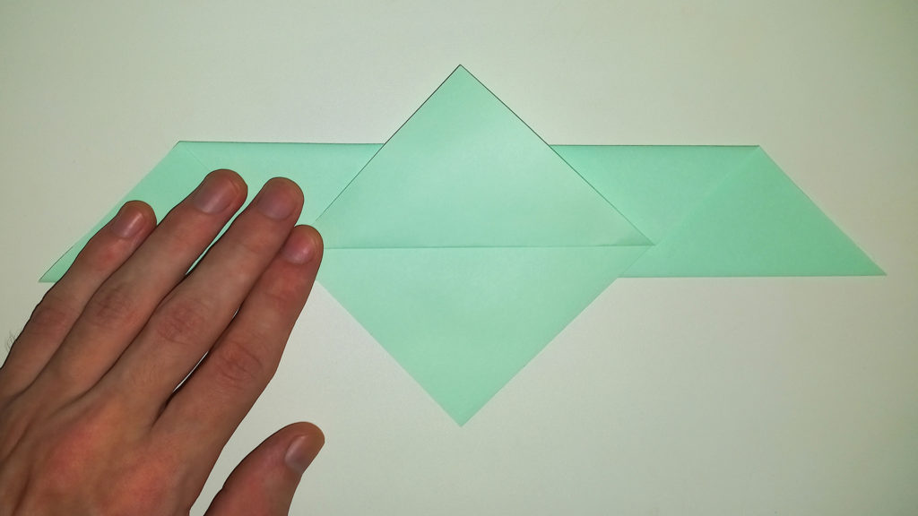 Нижний уголок вверху - Оригами птица из бумаги