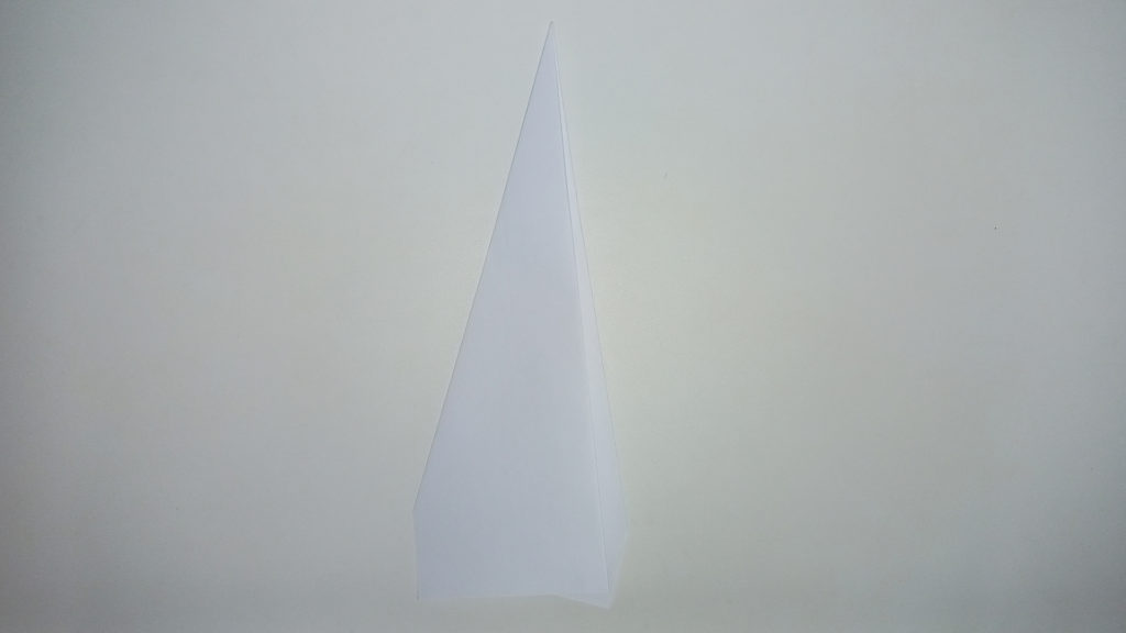 Бумажный самолетик Дротик - Шаг 7-1 - Правое крыло