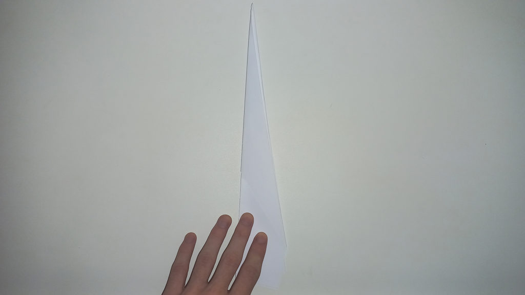 Бумажный самолетик Дротик - Шаг 7-2 - Правое крыло